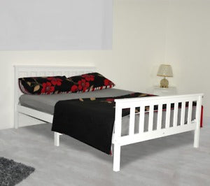 4.6ft Stylish and Elegant White Double Pinewood Bed Frame